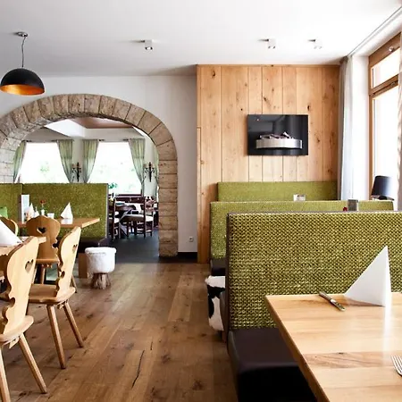 Suedtiroler Stuben 3* Essen